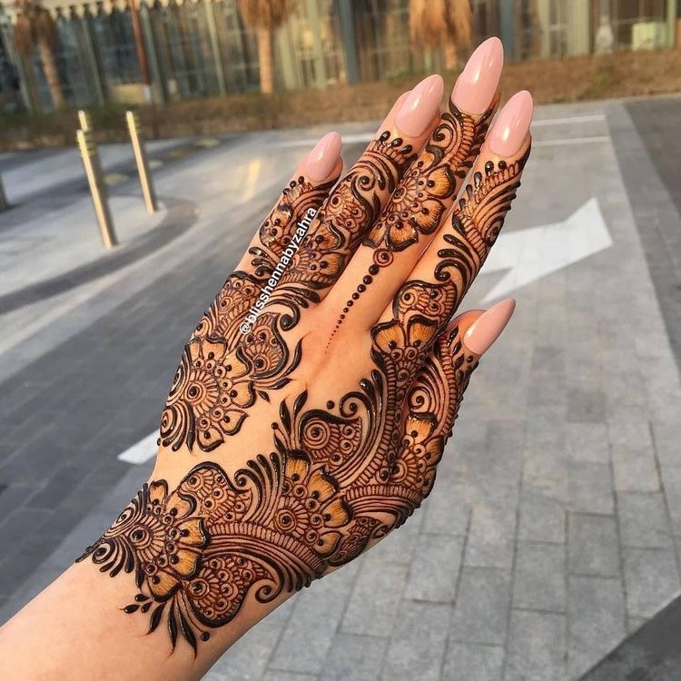 Henna Art